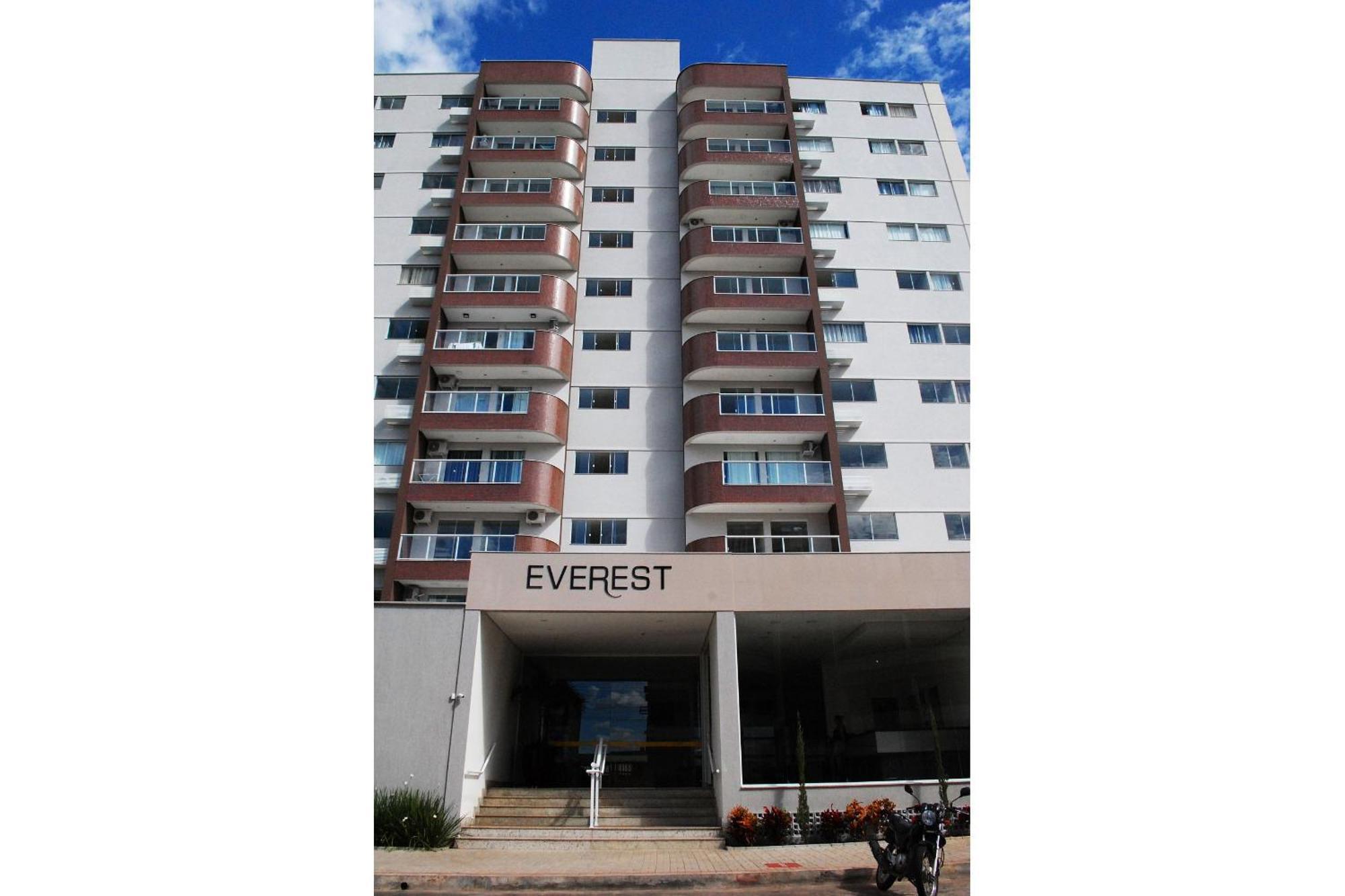 Everest Flat Service Caldas Novas Exterior photo